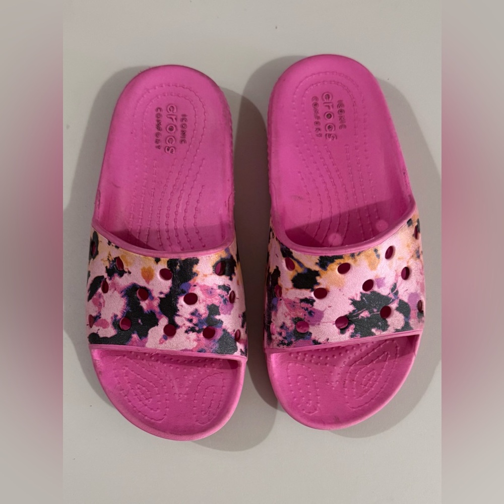 CROCS Pink Floral Slide Sandals - Picture 2 of 3